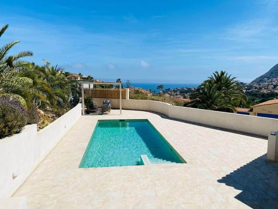 Villa With Private Pool And Close To The Beach กัลเป ภายนอก รูปภาพ